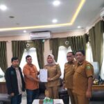 Wakil Bupati Siap Perjuangkan Lanjutan Pengaliran Arus Lampu Listirik Ke Desa Banjar Malayu.