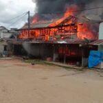 Sijago Merah Mengamuk Lalap Sejumlah Rumah Warga Di Desa Wonosari Kecamatan Sinunukan