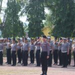 Apel Kenaikan Pangkat Personil Polres Langkat dipimpin oleh Waka Polres.